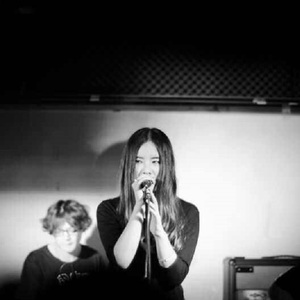 女人荫蒂被添全过程美国
